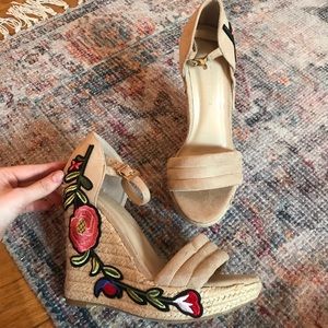 Lulu’s Floral Wedges